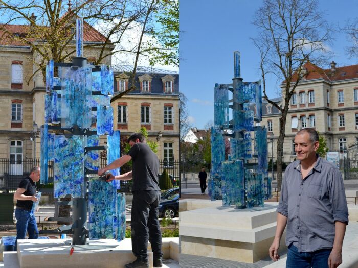 Sculpture urbaine en Verre : Élévation, bleus nymphéas