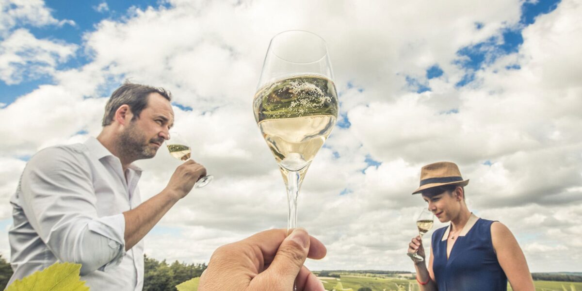 Dégustation-de-champagne-dans-les-vignes---©-Le-Bonheur-des-Gens